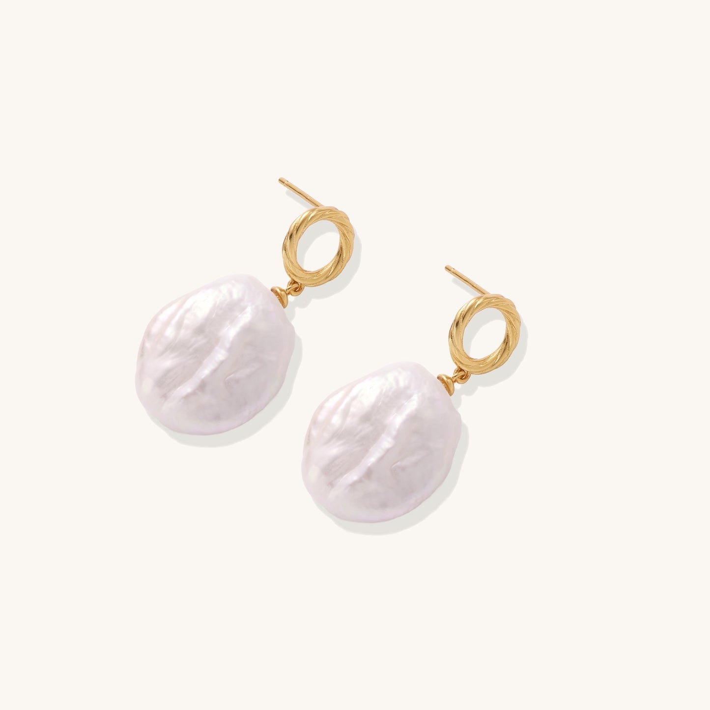 Pearl Glow Drop Earrings
